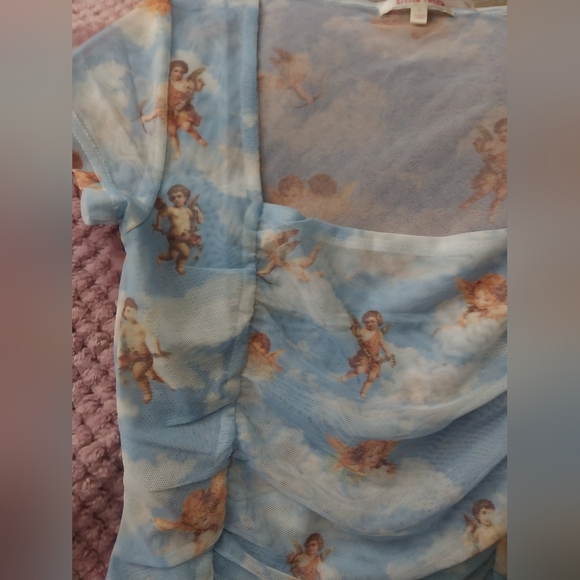 Small Renaissance Angel top - Picture 4 of 7